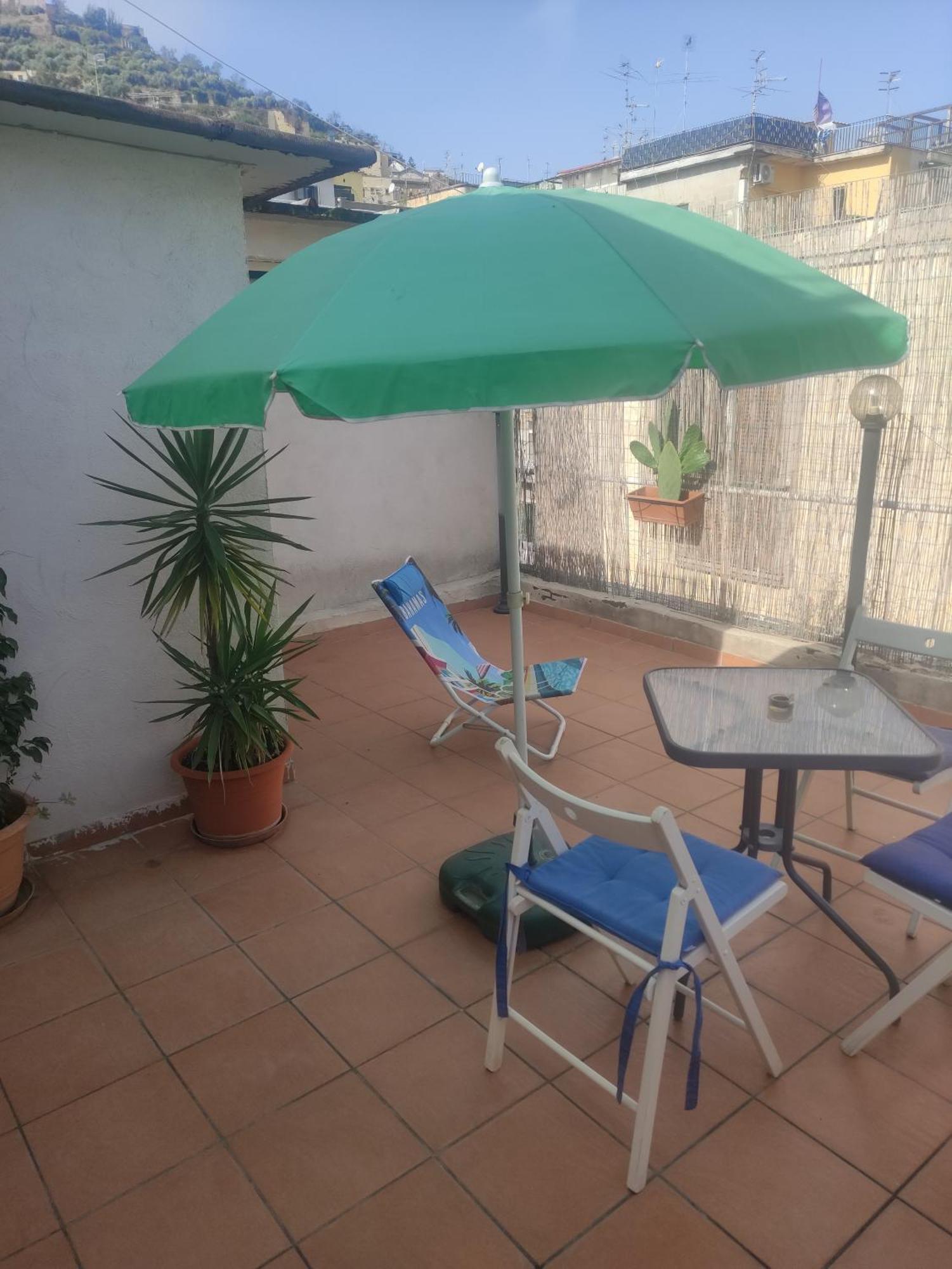 Appartement Vacanzella Casa Vacanza In Centro Con Terrazzo *